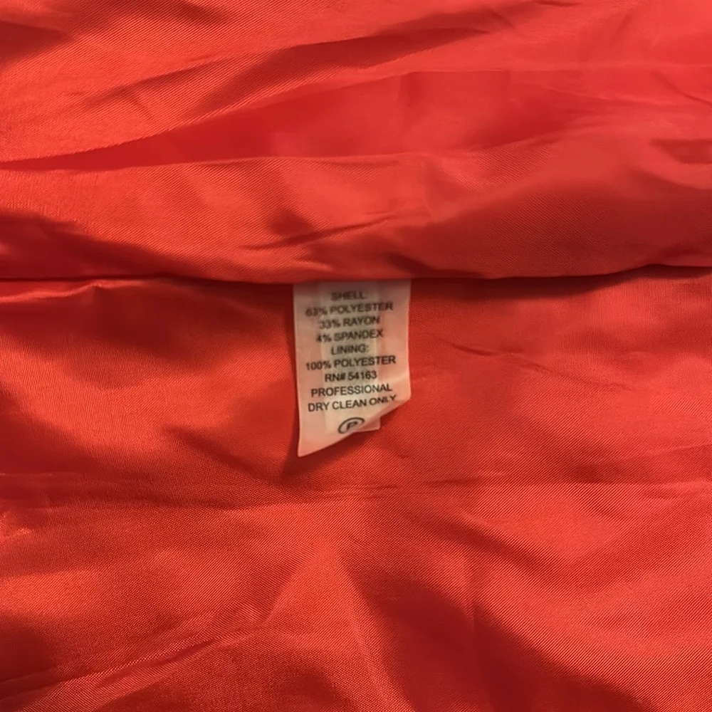 Sleeveless Red Flare Hem Dress - Picture 4 of 4